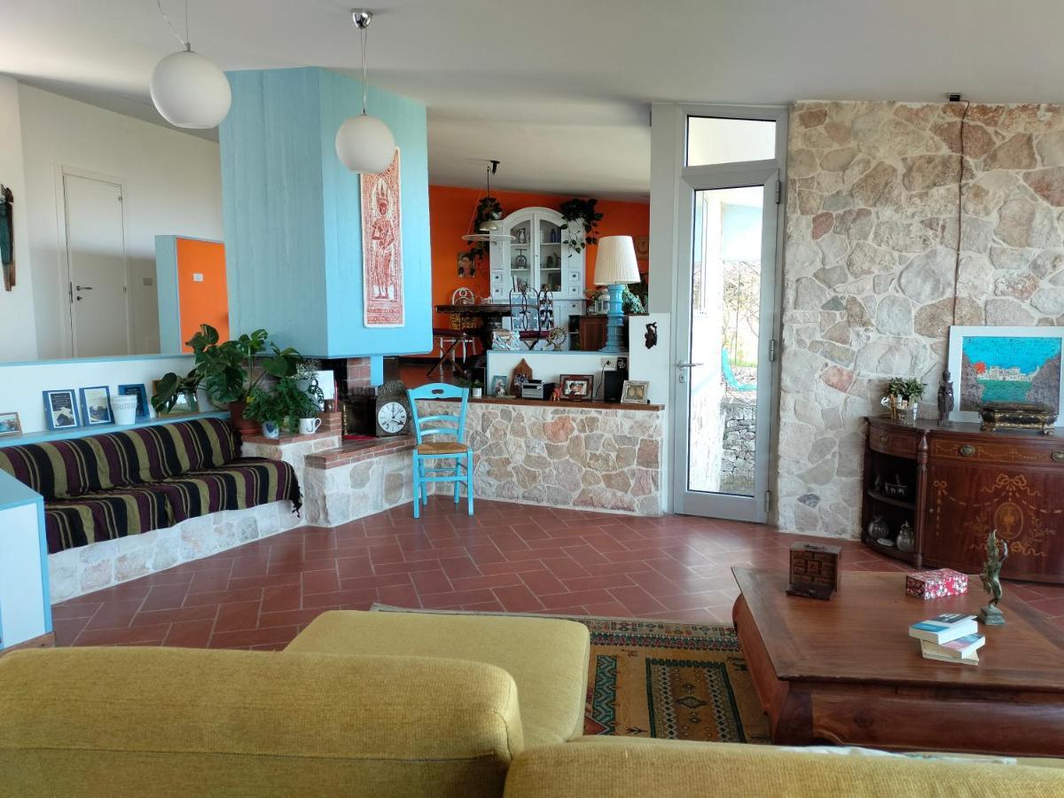 Le Finestre Sul Mare Bed & Breakfast กอนแวร์ซาโน ภายนอก รูปภาพ