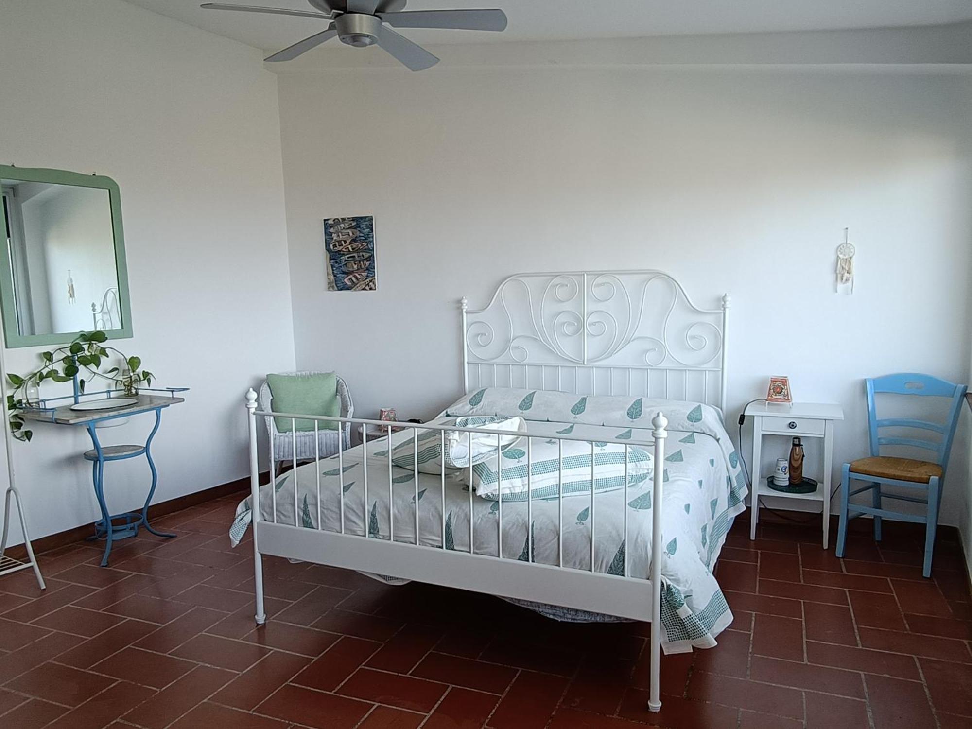 Le Finestre Sul Mare Bed & Breakfast กอนแวร์ซาโน ห้อง รูปภาพ